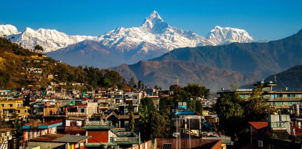 pokhara-city-view-machapuchare-mountain